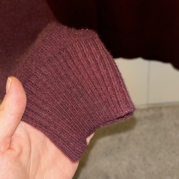 🍷 J. Crew Lambswool Crewneck Sweater - Picture 5 of 5